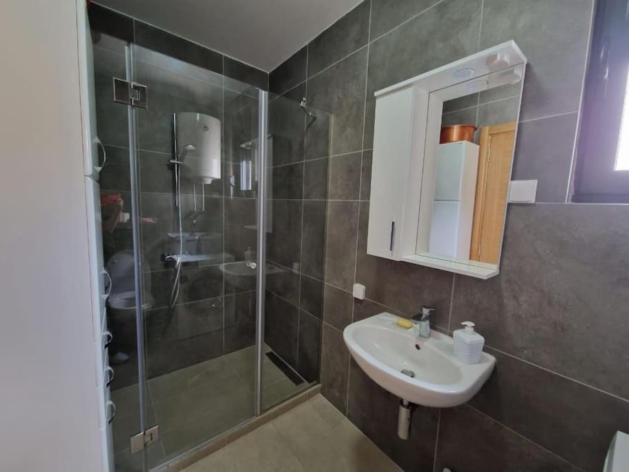 Your Second Home In Podgorica Exterior photo